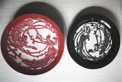 茅子芳的刻瓷作品《飛天》。